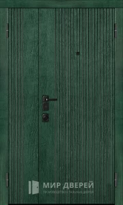 Двухстворчатая дверь зелёного цвета с фрезеровкой №20 внешняя - фото